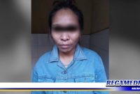 Captioan: tersangka pencurian perhiasan inisial (F) saat diamankan di Mapolsek Semampir Surabaya.