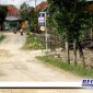 Caption: jalan poros kabupaten, Desa Gunung Rancak (Kecamatan Robatal) - Tobai Timur (Kecamatan Sokobanah).