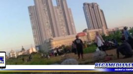 Caption: lokasi arena perjudian balap burung merpati di Pradah Kalikendal Surabaya.