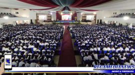 Caption: Maba Universitas Trunojoyo Madura saat mengikuti Pengenalan Kehidupan Kampus.