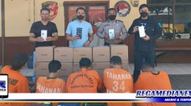 Caption: anggota Polsek Pabean Cantikan tunjukkan 5 orang pelaku dan barang buktinya.