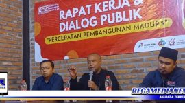 Caption: rapat kerja dan dialog publik anggota Komisi V DPR RI (H. Syafiuddin).