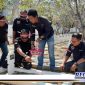 Caption: anggota Persatuan Wartawan Sampang (PWS) saat ziarah ke Taman Makam Pahlawan.