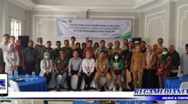Caption: Kepala BPJS Ketenagakerjaan Madura (Vinca Meitasari) bersama peserta Penggerak Jaminan Sosial.