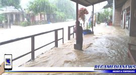 Caption: tampak sejumlah rumah warga terendam banjir.