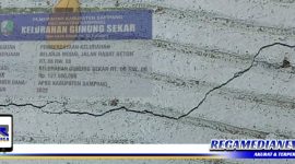 Caption: rabat beton di Kelurahan Gunung Sekar Sampang, terlihat retak.