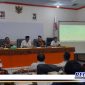 Captio: koordinasi rekapitulasi PDPB KPU Sampang bersama Bawaslu dan Dispendukcapil. (Doc: Muadi/RMN)
