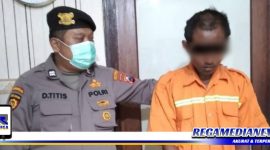 Caption: tersangka kasus curanmor inisial (AH), saat diamankan di Mapolsek Semampir Surabaya.