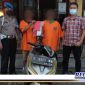 Caption: dua tersangka pencurian dengan kekerasan saat diamankan polisi, (Doc: Polsek Asemrowo).