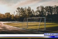 Caption: ilustrasi lapangan sepak bola dan lintasan lari, (Doc: foto istimewa/pexel).