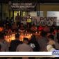 Caption: Polres Sampang bersama para suporter saat menggelar doa bersama untuk korban Tragedi Kanjuruhan, Malang, (Doc: Humas Polres Sampang).