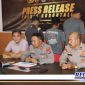 Caption: konferensi pers ungkap kasus penyelundupan ratusan liter miras ilegal, (Dok: Humas Polres Gorontalo).