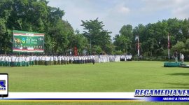 Caption: suasana saat upacara peringatan Hari Santri Nasional 2022, di halaman kantor Pemkab Bangkalan, (Doc: Syamsul Arifin).
