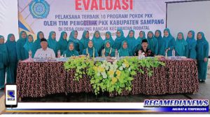 Istri Bupati Sampang Puji Dekorasi Kegiatan Evaluasi PKK Gunung Rancak