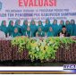 Caption: Tim Penggerak PKK Desa Gunung Rancak, Kecamatan Robatal, bersama Ketua TP PKK Kabupaten Sampang, (Doc: Agus/RMN).