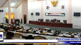 Caption: berlangsungnya rapat paripurna pengesahan RAPBD tahun 2023, (Dok. Muadi/Regamedianews).