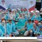 Caption: keseruan Kepala Dinkes KB Sampang bersama Kepala dan Nakes UPTD Puskesmas Robatal usai jalan sehat, (Dok. Muadi/Regamedianews).
