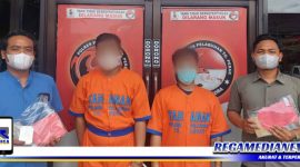 Caption: dua pengedar sabu yang berhasil ditangkap Satreskoba Polres Pelabuhan Tanjung Perak Surabaya, (Dok. Basori/Regamedianews).