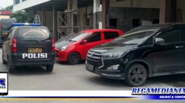 Caption: mobil Inova Venturer warna hitam yang digunakan tersangka FR terparkir di halaman Mako Polres Sampang, (Dok. Harry/Regamedianews).