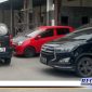 Caption: mobil Inova Venturer warna hitam yang digunakan tersangka FR terparkir di halaman Mako Polres Sampang, (Dok. Harry/Regamedianews).