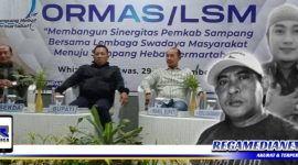 Caption: Ketua GKS dan Sekretaris LMP Sampang (sudut kanan), apresiasi gathering sinergitas Pemkab Sampang, (Dok. Red/Regamedianews).
