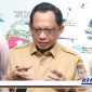 Caption: Mendagri Tito Karnavian saat diwawancara awak media, (Dok. foto istimewa).
