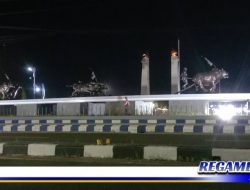 Panorama Alun-Alun Trunojoyo Sampang di Malam Hari