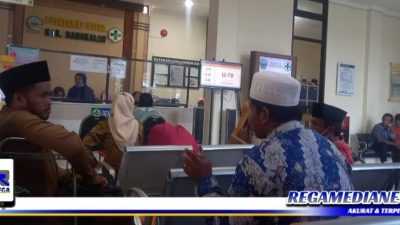 Pasien UHC Puskesmas Blega Membludak, Stok Obat Kurang