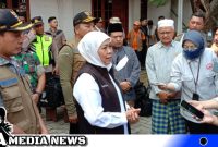 Caption: Gubernur Jatim Khofifah Indar Parawansa saat diwawancara awak media, (dok. Harry Regamedianews).