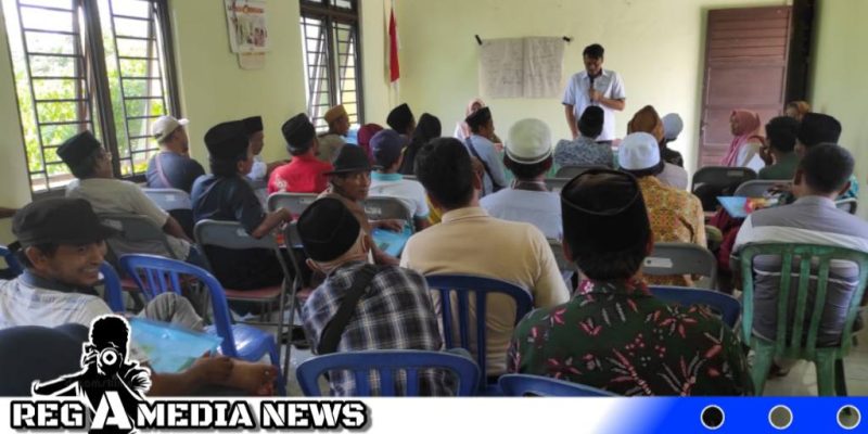 Caption: BPJS Ketenagakerjaan Madura saat sosialisasi BPU kepada Gapoktan, (dok. Syafin Regamedianews).