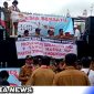 Caption: kepala desa saat aksi damai didepan gedung DPR RI Jakarta, (dok. regamedianews).