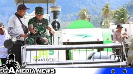 Caption: Dandim Dan Forkopimda saat Melaksanakan Panen raya.(foto asmar endi) 