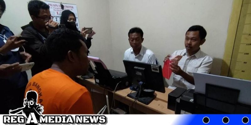 Caption: tersangka inisial MO saat dimintai keterangan polisi, (dok. Syafin Regamedianews).