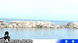 Caption: Tanggul Pengaman Pantai Tapaktuan (Foto/AE). 