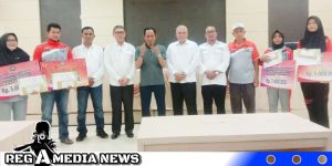 Bupati Aceh Selatan Serahkan Bonus Kepada Atlit PORA ke-14