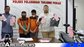 Caption: polisi tunjukkan kedua pelaku curanmor 26 TKP dan barang bukti, (dok. regamedianews).