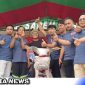 Caption: anggota Komunitas Wartawan Bangkalan saat penyerahan doorprize, (dok. regamedianews)