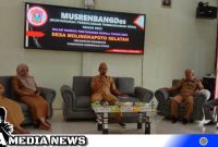 Caption: saat berlangsungnya Musrenbangdes  di Desa Molingkapoto Selatan Kecamatan Kwandang Kabupaten Gorut, (dok. regamedianews).