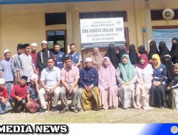 Dinkes Aceh Selatan Lakukan Pengobatan di Dayah Sirajul Ibad Meukek