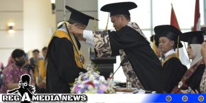Rektor UTM Kukuhkan Guru Besar Bidang Ilmu Ekonomi