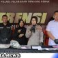 Caption: Polres Pelabuhan Tanjung Perak ungkap kasus pengeroyokan, (dok. Basori Regamedianews).