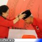 Caption: Megawati Saat Mendeklarasikan Ganjar Pranowo di Batu Tulis (dok.regamedianews)