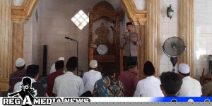 Safari Sholat Dzuhur, Satbinmas Polres Sampang Sampaikan Imbauan Kamtibmas