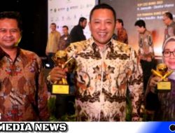 Luar Biasa, Ditangan Abah Idi Sampang Borong Penghargaan Top BUMD Award 2023