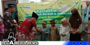 Ramadhan, Pegadaian Syariah Sampang Berbagi Kasih