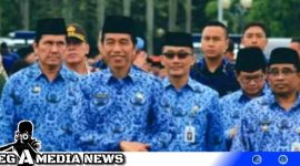 Caption: Presiden RI Jokowi bersama ASN.
