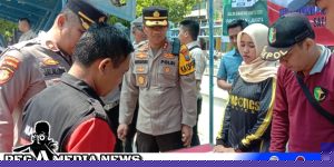 Pastikan Mudik Aman, Sopir Bus Terminal Sampang Dites Urine