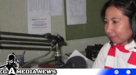 Caption: Azizah saat masih aktif sebagai penyiar radio, (dok. regamedianews).