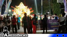 Caption: antusias masyarakat tonton penampilan musik tradisional daul dug-dug, (dok. regamedianews).