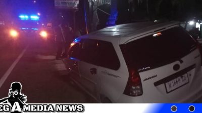 Mobil Nyungsep di Sampang Karena Aksi Tembak, Ternyata Hoax